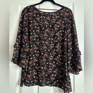 Beautiful Black Floral Top from DR2, Size XL